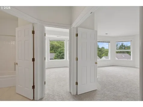 1924 NW Norfolk Court Portland OR 97229