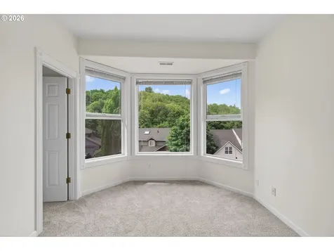 1924 NW Norfolk Court Portland OR 97229