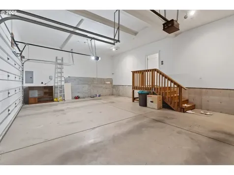 1924 NW Norfolk Court Portland OR 97229