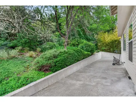 1924 NW Norfolk Court Portland OR 97229