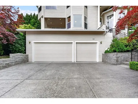 1924 NW Norfolk Court Portland OR 97229