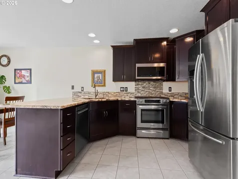 5700 NE 82nd Avenue Vancouver WA 98662