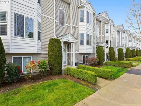 5700 NE 82nd Avenue Vancouver WA 98662