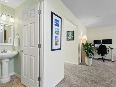 5700 NE 82nd Avenue Vancouver WA 98662