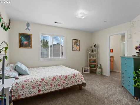 5700 NE 82nd Avenue Vancouver WA 98662