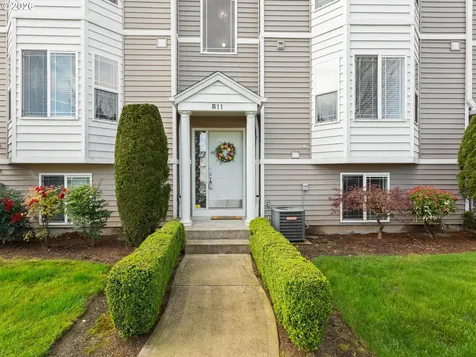 5700 NE 82nd Avenue Vancouver WA 98662