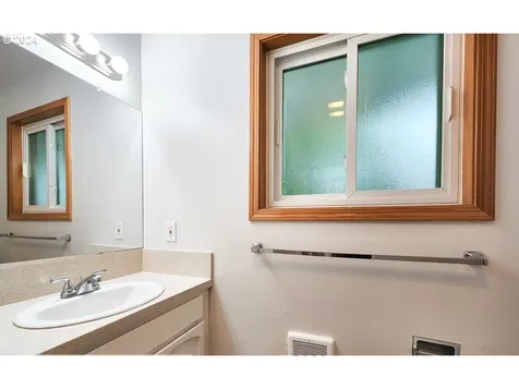 6462 SW Capitol Highway Portland OR 97239