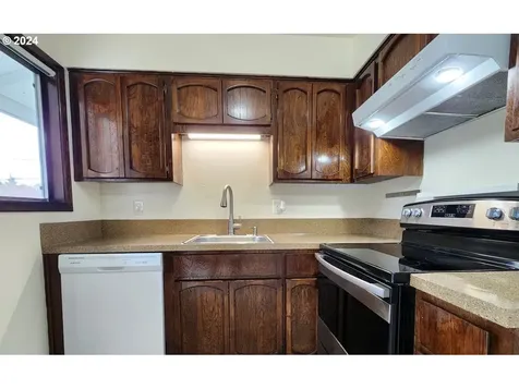 6462 SW Capitol Highway Portland OR 97239