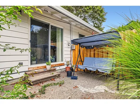 6462 SW Capitol Highway Portland OR 97239