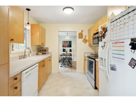 1510 SE 143rd Avenue Portland OR 97233