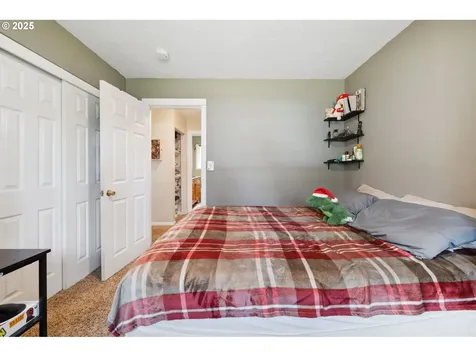 1510 SE 143rd Avenue Portland OR 97233