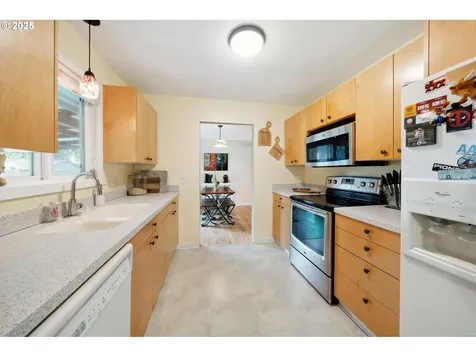 1510 SE 143rd Avenue Portland OR 97233