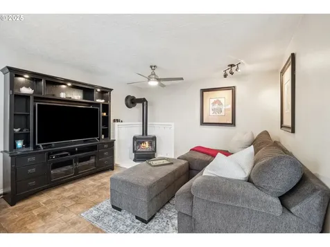 19580 SW 56th Court Tualatin OR 97062