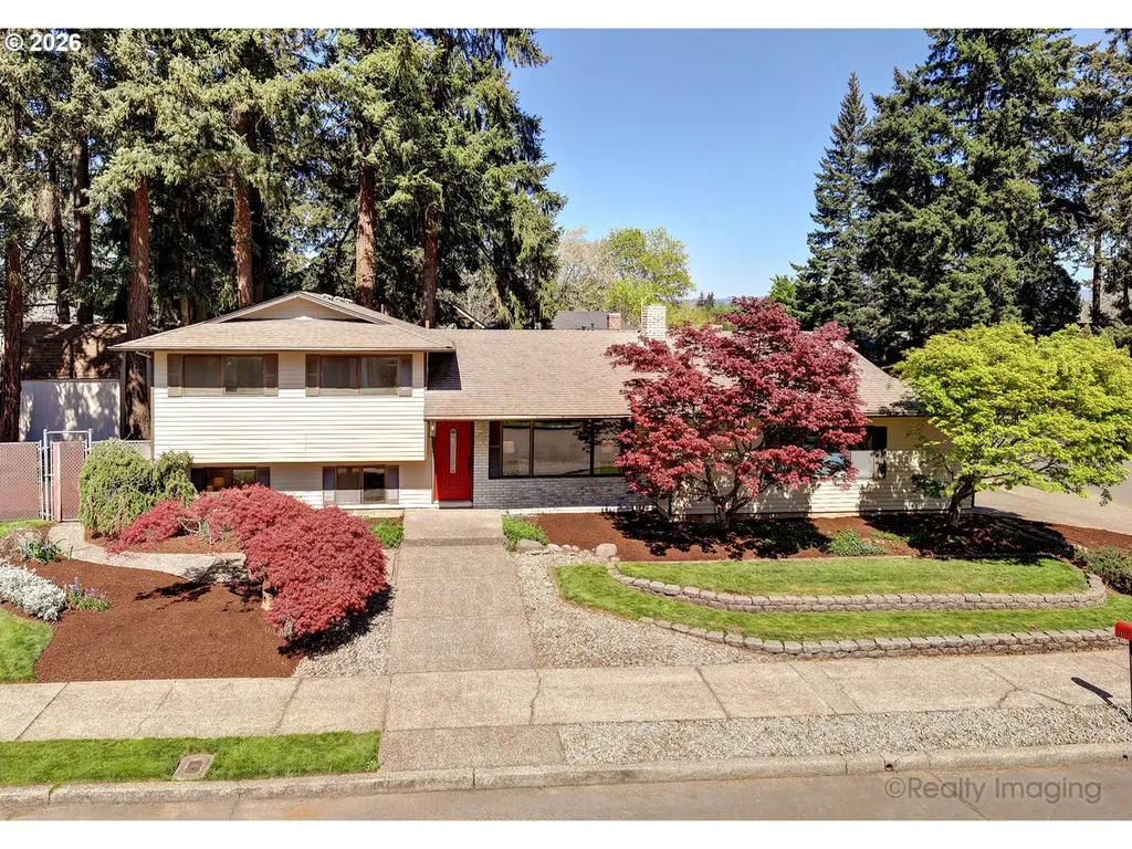 19425 NE Irving Court Portland OR 97230