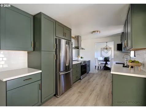 19425 NE Irving Court Portland OR 97230