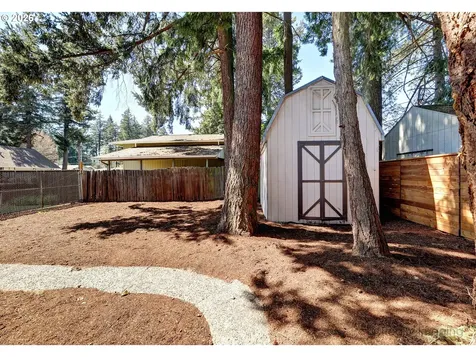 19425 NE Irving Court Portland OR 97230