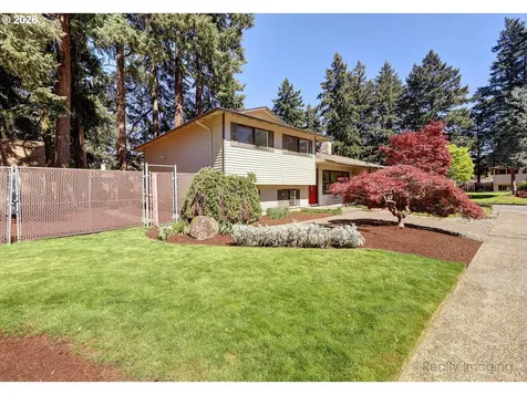 19425 NE Irving Court Portland OR 97230