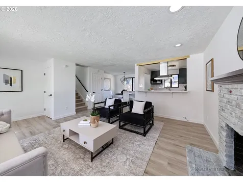 19425 NE Irving Court Portland OR 97230