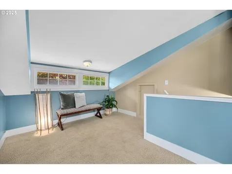 5835 N Detroit Avenue Portland OR 97217