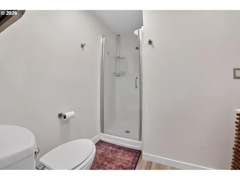 207 W 52nd Avenue Eugene OR 97405