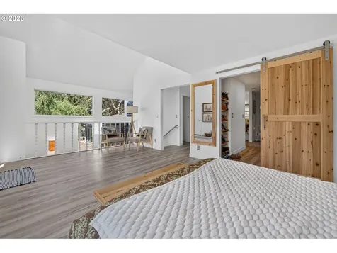207 W 52nd Avenue Eugene OR 97405