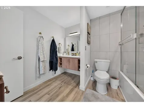 207 W 52nd Avenue Eugene OR 97405