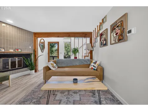 207 W 52nd Avenue Eugene OR 97405