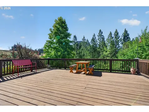 207 W 52nd Avenue Eugene OR 97405
