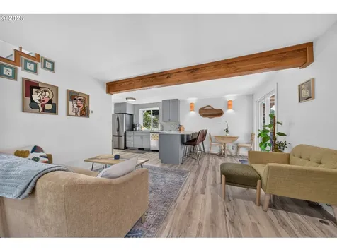 207 W 52nd Avenue Eugene OR 97405