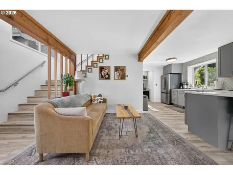 207 W 52nd Avenue Eugene OR 97405