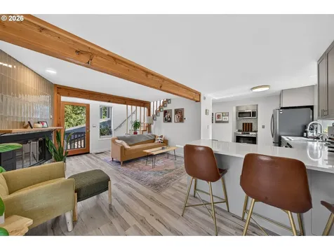 207 W 52nd Avenue Eugene OR 97405