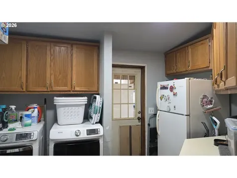 30540 Priceboro Drive Harrisburg OR 97446