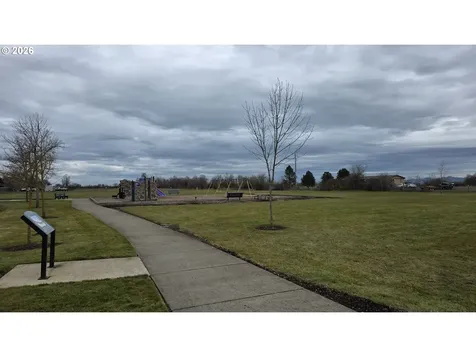30540 Priceboro Drive Harrisburg OR 97446