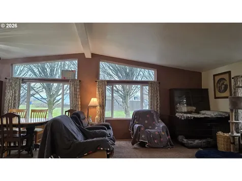 30540 Priceboro Drive Harrisburg OR 97446