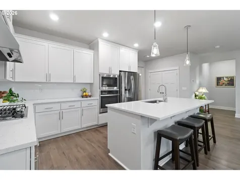 4935 S 16th Drive Ridgefield WA 98642