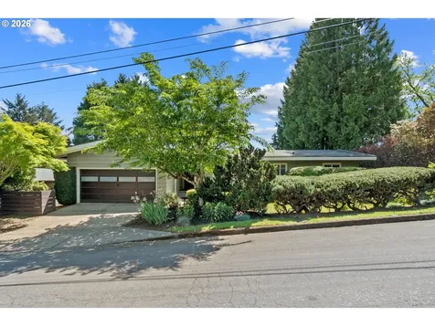 7310 SE Clay Street Portland OR 97215