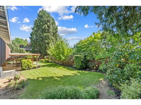 7310 SE Clay Street Portland OR 97215