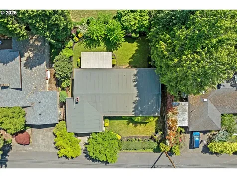 7310 SE Clay Street Portland OR 97215