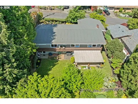 7310 SE Clay Street Portland OR 97215