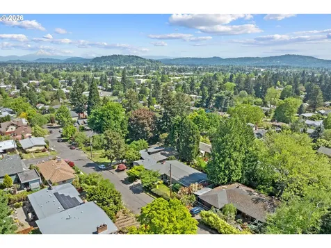 7310 SE Clay Street Portland OR 97215