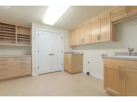 2965 Ingalls Way Eugene OR 97405