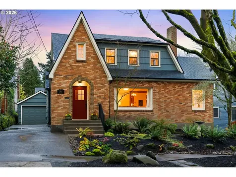 3844 NE 21st Avenue Portland OR 97212