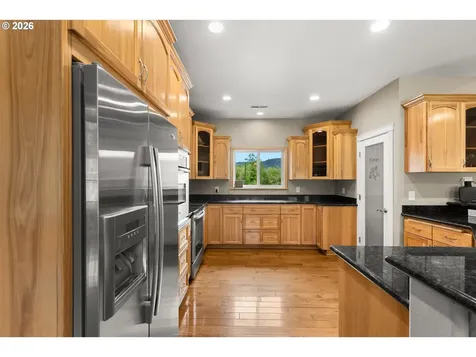 300 Mattie K Lane Roseburg OR 97471