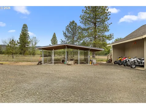 300 Mattie K Lane Roseburg OR 97471