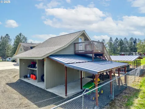 300 Mattie K Lane Roseburg OR 97471