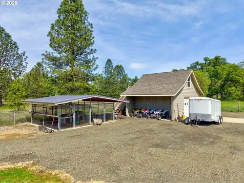 300 Mattie K Lane Roseburg OR 97471