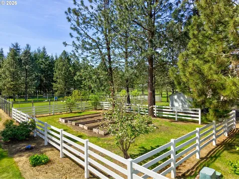 300 Mattie K Lane Roseburg OR 97471