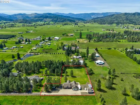 300 Mattie K Lane Roseburg OR 97471