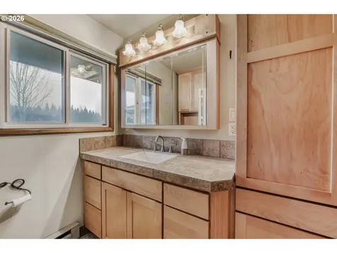 705 NE 94th Avenue Vancouver WA 98664