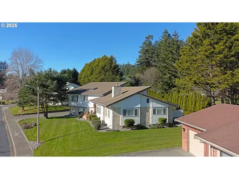 839 Brookhaven Drive Brookings OR 97415